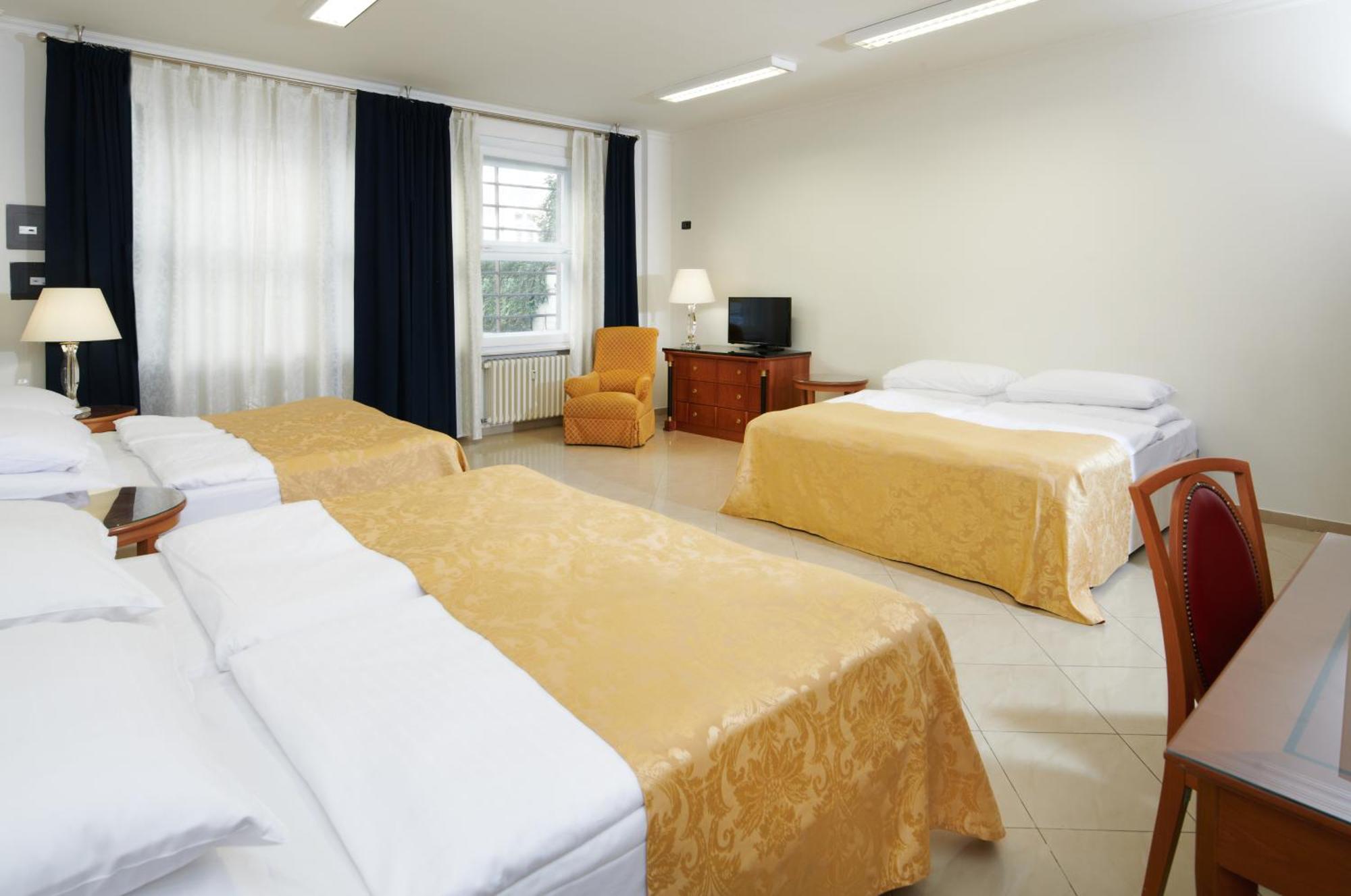 Hotel Bologna Prague Extérieur photo