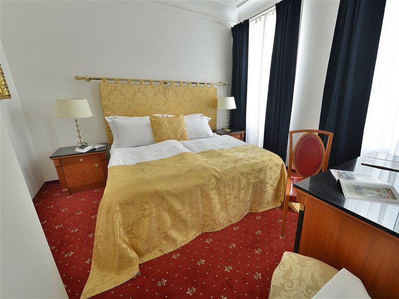 Hotel Bologna Prague Extérieur photo