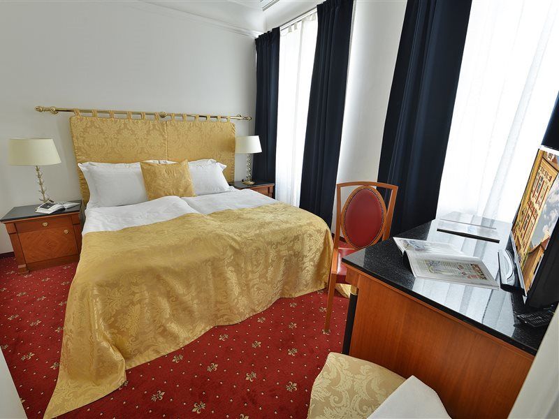 Hotel Bologna Prague Extérieur photo
