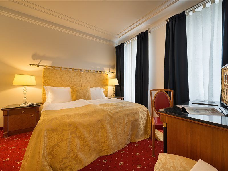 Hotel Bologna Prague Extérieur photo